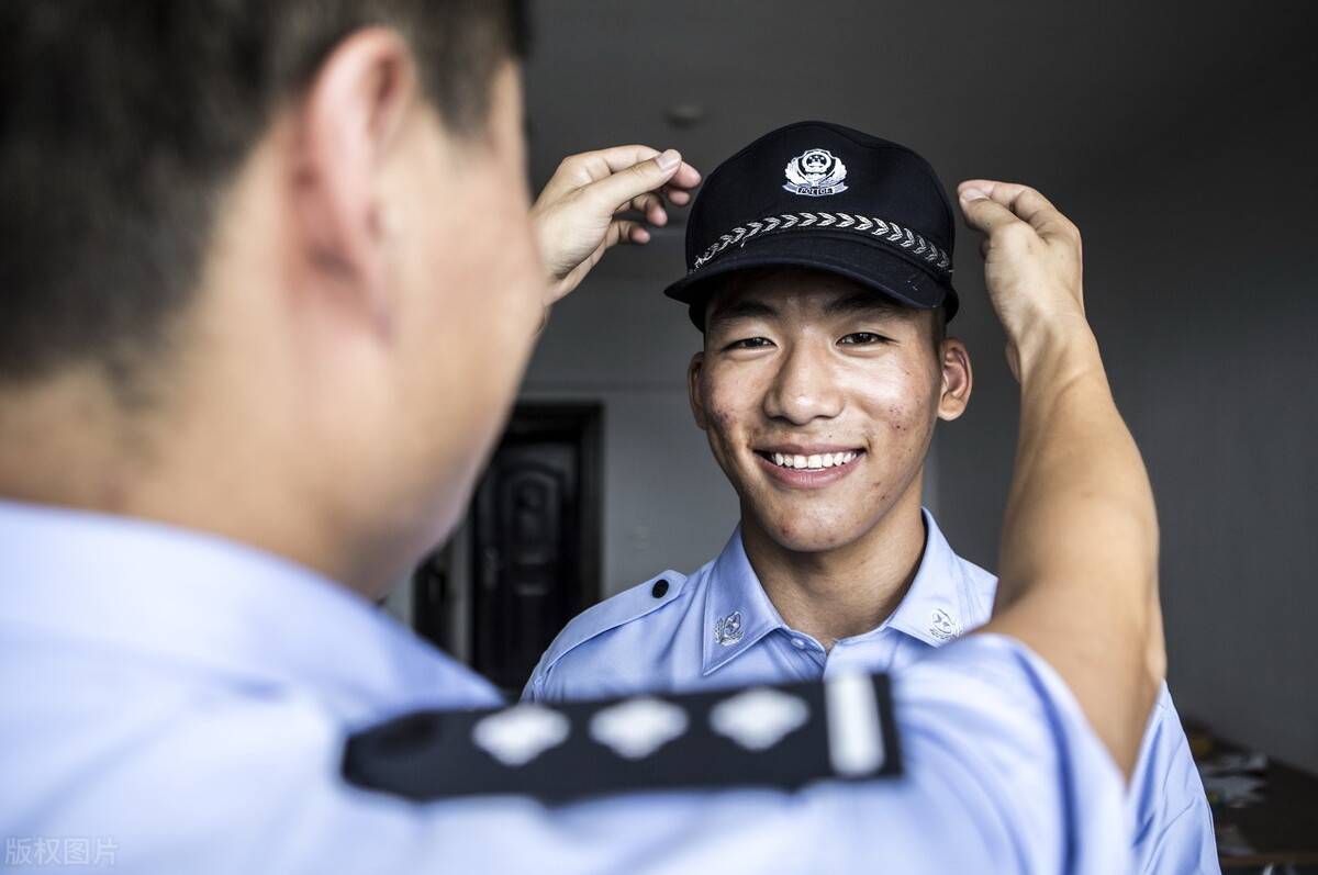 
影戏里的警员搭档和黑社会兄弟【澳门人威尼斯3966】(图1)